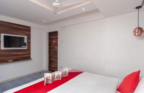 Triplicane Hotel | Elegant Rooms Awaiting Your Stay in Triplicane