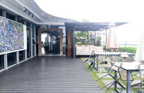 Catur Tunggal Apartment | Stylish 1BR Retreat at Uttara The Icon Apartment
