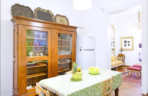 Borgo Vecchio House | Stylish Apartment in the Heart of Palermo with Ocean Views
