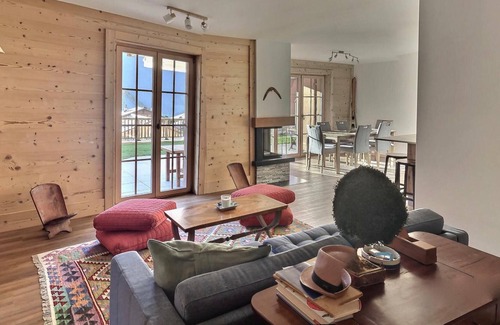 Chateau-d'Oex Apartment | Scenic Apartment with Valley View & Family-Friendly Amenities