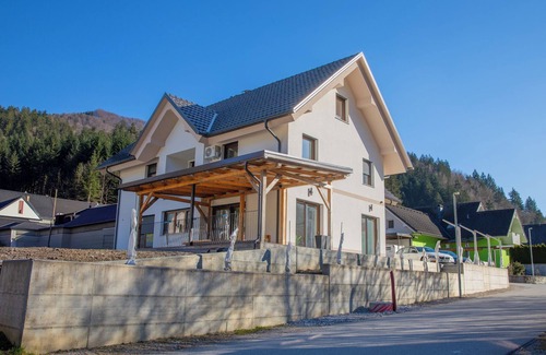 Skofja Loka Apartment | Elegant Apartment Hrastnica 1