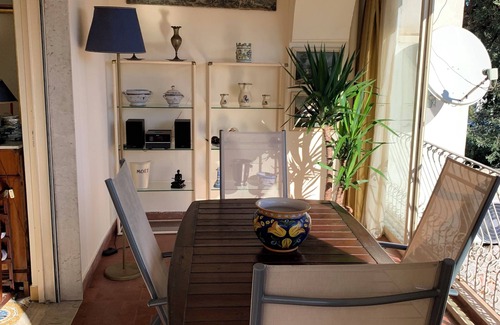 Mazzaro Apartment | Elegant apartment in the heart of Taormina mare with spectacular views!
