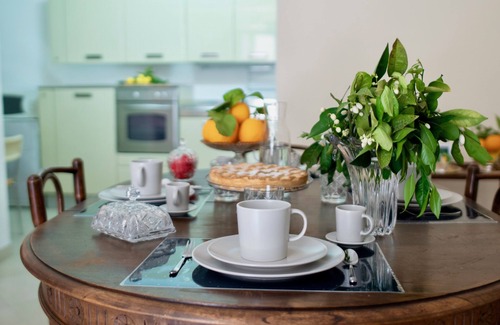 Noto Historic Centre House | Elegant Apartment in Historic Noto - Perfect for Groups