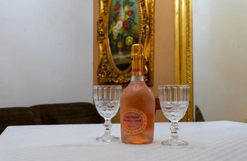 Taranto Apartment | Chic Apartment in the Heart of Taranto with WiFi Access