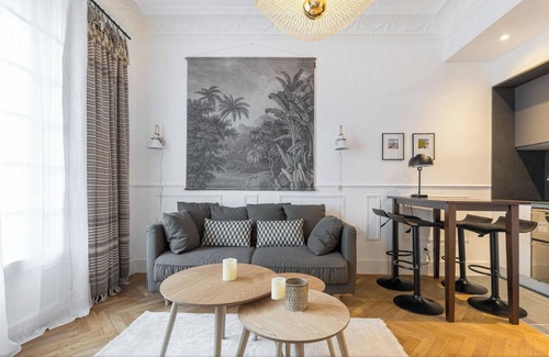 Thiers Apartment | Stylish Apartment in the Heart of Nice with Spa & Kitchen