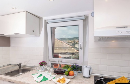 Maddalena Apartment | Elegant Apartment with a Breathtaking View over the Renaissance Genoa.