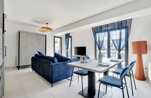 Suresnes House | Elegant Appt - 3BDR-8P - Near Paris & La Defense