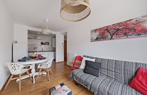 Viveiro Apartment | Tranquil Beachfront Apartment for 4 on Viveiro Beach
