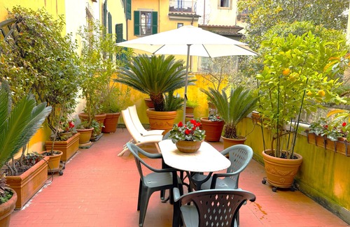 Duomo Apartment | Explore Florence: Historic Center Stay with Terrace and AC