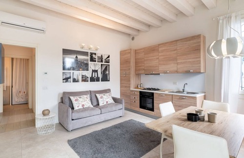 Padova Apartment | Stylish Apartment with Parking, Steps from Tram Access
