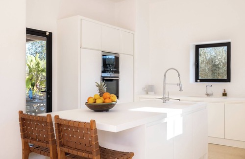 Sant Rafael de Sa Creu Villa | Elegant Blakstad Villa in Ibiza’s Heart | 4 Bedrooms, Private Pool, Fenced
