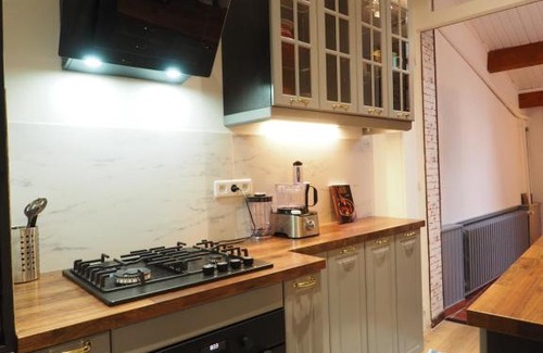 Laon Villa | Chic Bourgeoise Style House with Garden & Breakfast Included