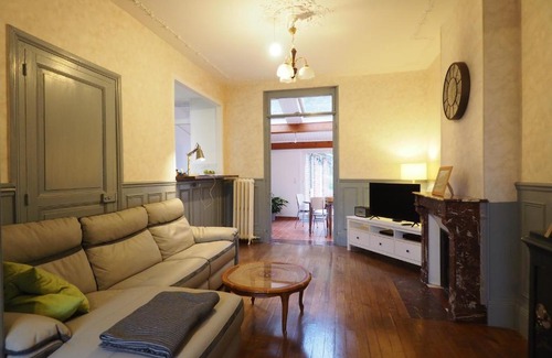 Laon Villa | Chic Bourgeoise Style House with Garden & Breakfast Included