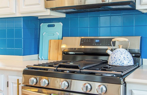 Upper Montclair House | Elegant Chic 4BR, 2.5 BA Home In Upper Montclair Right By MSU