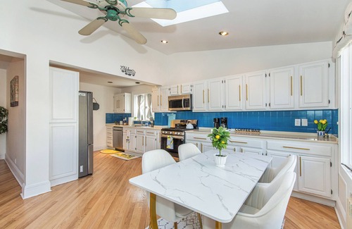 Upper Montclair House | Elegant Chic 4BR, 2.5 BA Home In Upper Montclair Right By MSU