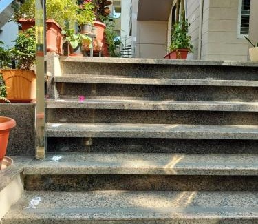 Vadodara House | Elegant City Retreat
