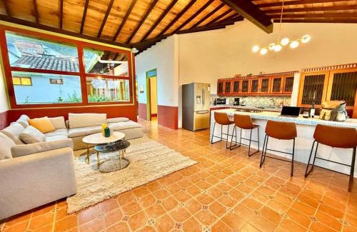 Jerico House | Elegant Colonial Walkable Casa