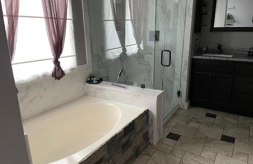 Regency Park House | Cozy Child-Friendly Room at SMF for Your Perfect Stay