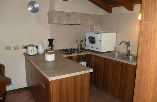 Barco House | Idyllic Country House with Pool in Matilda of Canossa