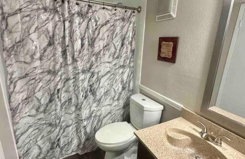 North Arlington Apartment | Cozy Retreat with Beautiful Trails and Pool Access