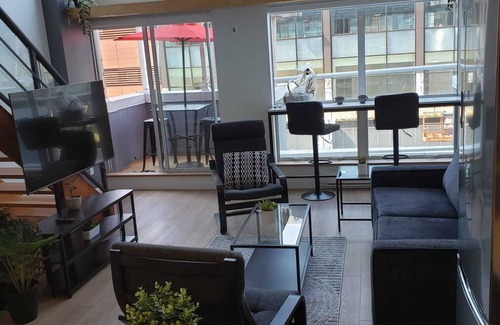 Downtown Vancouver Apartment | "Elegant Downtown Vancouver Loft "