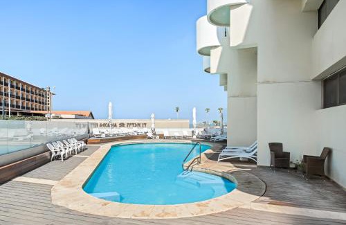 Herzliya Pituach Apartment | Stylish Duplex with Ocean View and Pool by Beachfront Stay