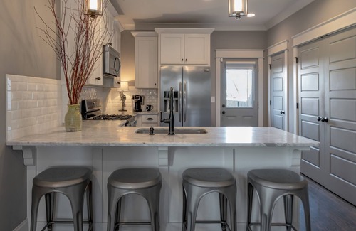 East End House | Inviting East Nashville Retreat: Your Gateway to Music City