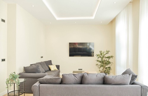 O Gallardo House | Family-Friendly House with Garden, Parking & Ocean Views