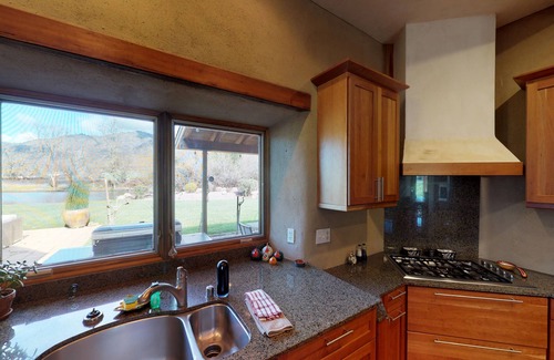 Kenwood House | Serene Mountain Estate with Spa, Pond & Close to Wineries