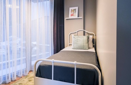 Kabatas Apartment | Stylish Flat Steps from Cihangir in Vibrant Taksim