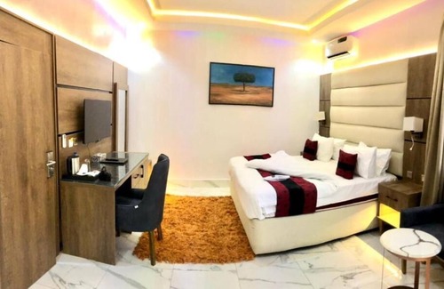 Jos Hotel | Welcoming Guest House with Restaurant & Breakfast in Jos