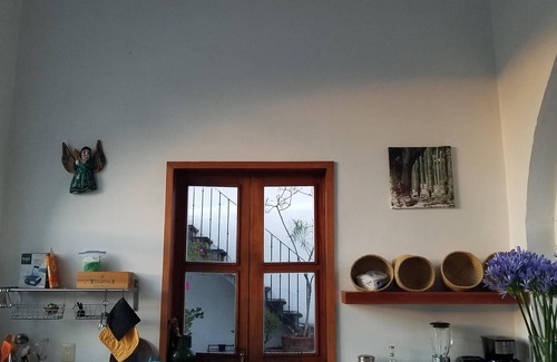 Ruta Independencia House | Inviting Retreat in Centro Historico Oaxaca with Spa & Hot Tub