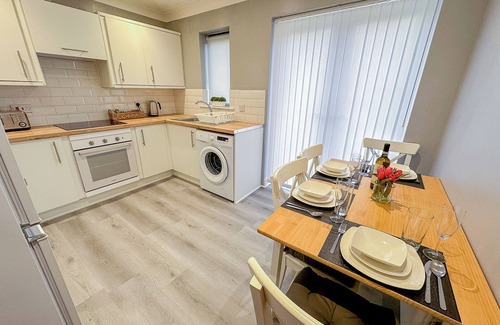 Wavendon House | Inviting Home in Milton Keynes: Family-Friendly Amenities
