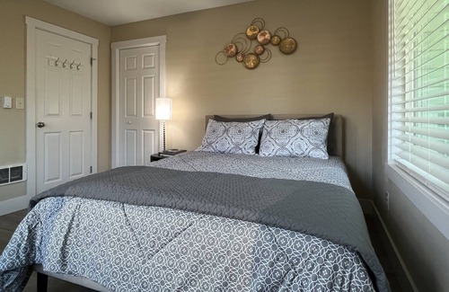 Monroe House | Elegant home in Monroe - ready to relax