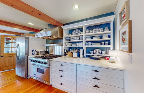 Wiscasset House | Captivating Home with Ocean View, Deck & Top Amenities