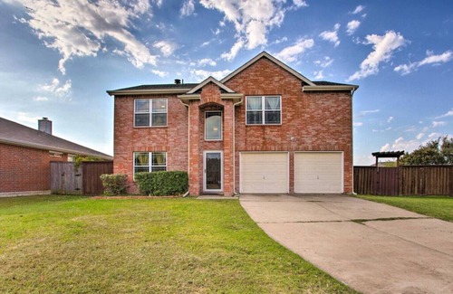 Little Elm House | Inviting Home with Pool & Gym, Just Steps from the Lake