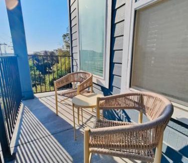 Leander Apartment | Elegant Home with Stunning Views and Comfortable Amenities