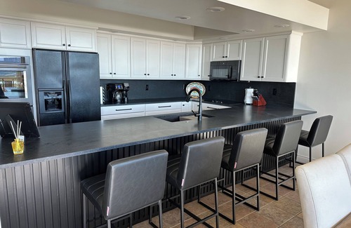 Fairfield Bay House | Unforgettable Retreat with Scenic Views of Greers Ferry Lake