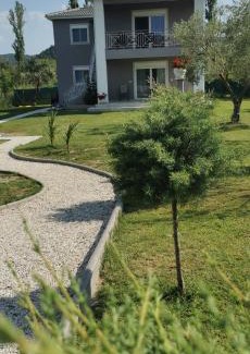 Ormos Panagias Apartment | Elegant House with Oceanfront Views & Pet-Friendly Stay