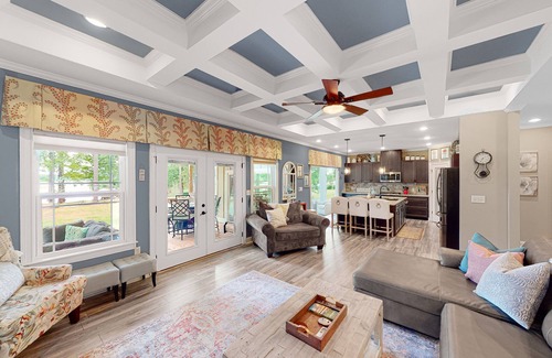 Saluda House | Idyllic Lakefront Retreat with Fast WiFi and Private Dock
