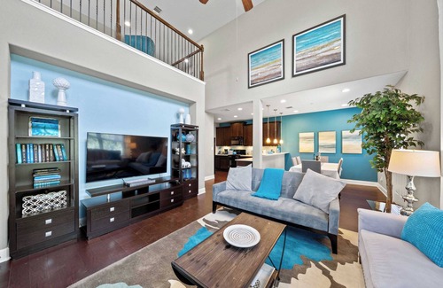 McNeil House | Elegant Lakeline Residence #42159