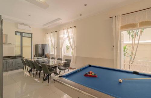 Thu Thiem Apartment | Elegant Luxury Villa for 10 People