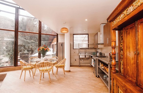 Huaran House | Elegant Main House + Fully Equipped Guest Casita