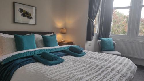 Malvern Apartment | Elegant Malvhina Retreat on the Malvern Hills