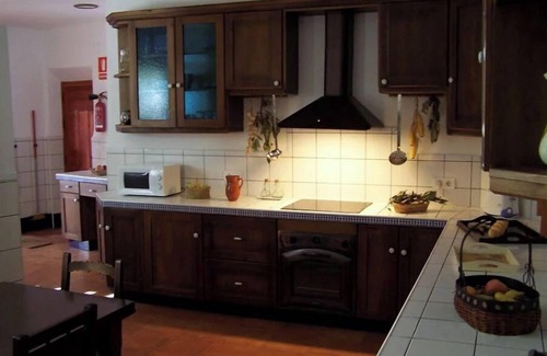 Pozo-Lorente Cottage | Elegant Manor House Near Alcalá del Jucar with Piano & Pool