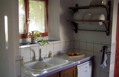 Pozo-Lorente Cottage | Elegant Manor House Near Alcalá del Jucar with Piano & Pool