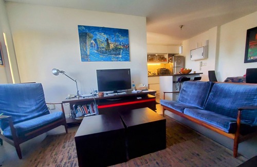Ciudad Vieja Apartment | Modern 1 Bedroom Retreat in Old City with Spa & Kitchen