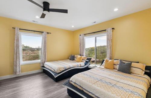 Southwest Colorado Springs Villa | Elegant Mountain Retreat with Sweeping Views