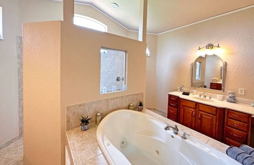 Ocala House | Tranquil Oasis - Relax in a Pet-Friendly Retreat