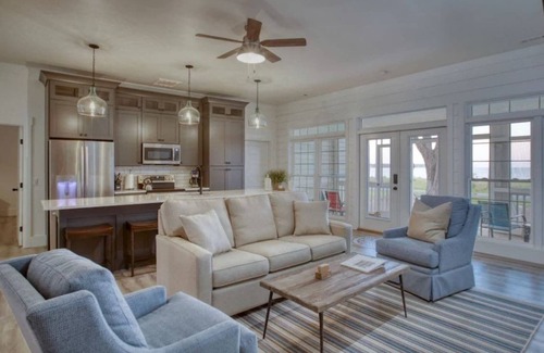 Melrose on the Beach House | Pet-Friendly Sweetgum Cottage with Oceanfront Views
